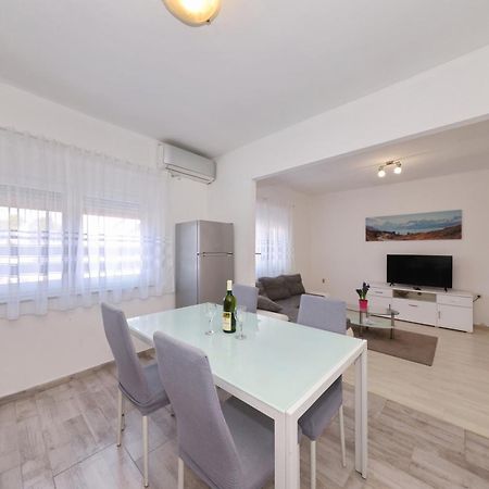 Apartment Mirela Ζαντάρ Εξωτερικό φωτογραφία