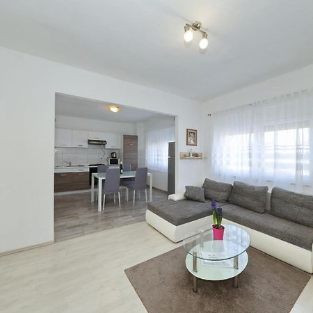 Apartment Mirela Ζαντάρ Εξωτερικό φωτογραφία